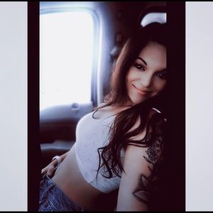 Meet your Posher, Hailie